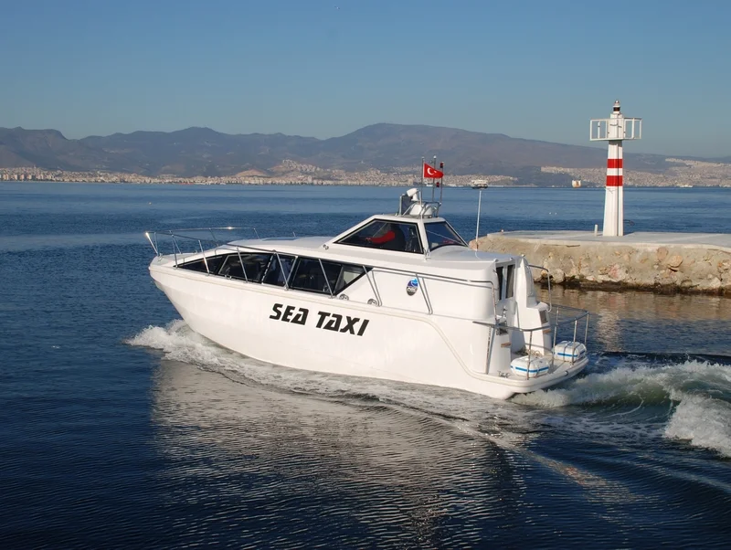Express 35 boat design by Umut Aras